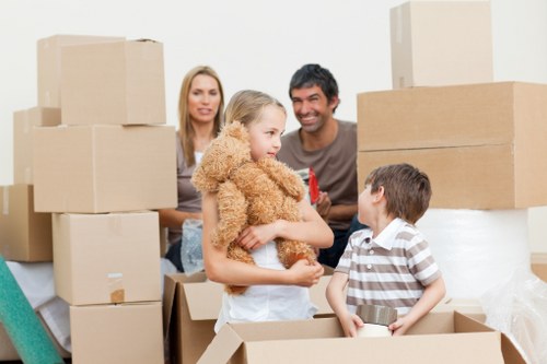 Commercial packing and unpacking support for Enfield businesses